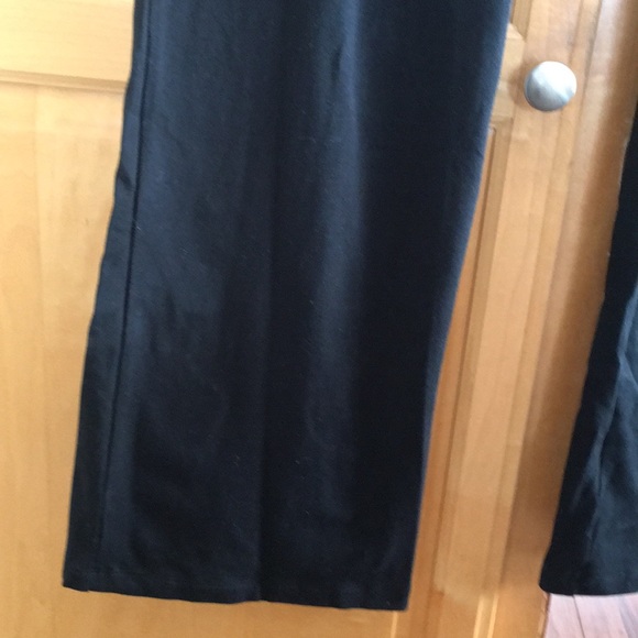 Women’s PINK yoga pants straight leg black - Picture 2 of 3